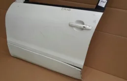 Дверь передняя левая для Suzuki Grand Vitara 2015 года на фотографиях