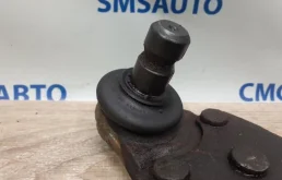 Рычаг передний правый нижний для Volvo XC70 на фотографиях