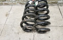 Пружина задняя для Jeep Grand Cherokee 4 WK2 rest 2013-2018