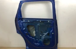 Дверь задняя левая для Audi Q7 2018 года на фотографиях