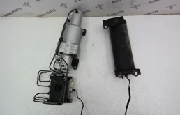 Блок клапанов пневмоподвески для Lexus LX на фотографиях