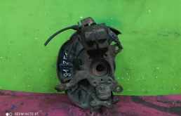 Кулак поворотный левый для Volkswagen Jetta 5 1K 2005-2010