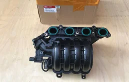 Впускной коллектор для Hyundai Solaris 2014 года на фотографиях