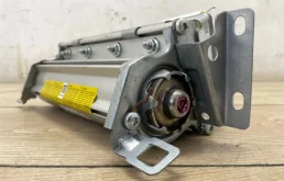 Подушка безопасности пассажира для Volkswagen Touareg на фотографиях