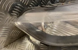 Фара правая для Honda Civic 2005 года на фотографиях