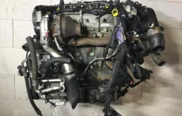 Двигатель для Opel Insignia 2011 года на фотографиях