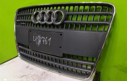 Решетка радиатора для Audi Q7 2008 года на фотографиях
