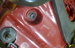 Фонарь внутренний левый для Hyundai Solaris на фотографиях