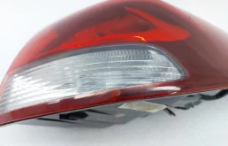 Фонарь правый для Kia Rio X line на фотографиях