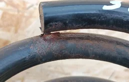 Пружина амортизатора задняя для Mitsubishi Pajero на фотографиях