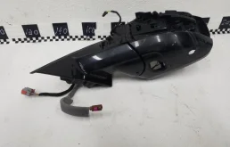 Стекла и зеркала для Land Rover Range Rover 2011 года на фотографиях