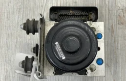 Блок abs (насос) VW Touareg 2 2010-2018 7P