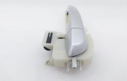 Ручка двери передняя правая внешняя для Hyundai Solaris на фотографиях