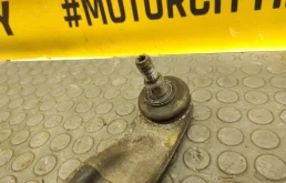 Усилитель переднего бампера для Mercedes-Benz CLA class 2014 года на фотографиях