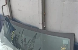 Стекла и зеркала для Opel Insignia 2016 года на фотографиях