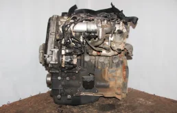 Двигатель без навесного для Hyundai Starex 2005 года на фотографиях