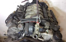 Двигатель без навесного для Mercedes-Benz CL class на фотографиях