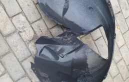 Подкрылок передний правый для Volvo XC70 на фотографиях