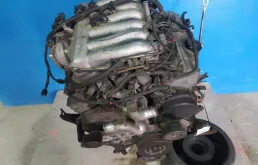 Двигатель без навесного для Mitsubishi Pajero 2012 года на фотографиях