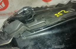 Фара ксенон левая для Audi A5 2010 года на фотографиях