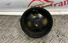 Насос ГУР для Nissan X-Trail на фотографиях