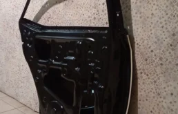 Дверь задняя левая для Toyota Corolla 2006 года на фотографиях