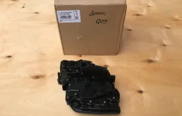 Двери для BMW 7er 2022 года на фотографиях