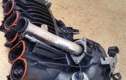 Впускной коллектор для BMW X3 на фотографиях