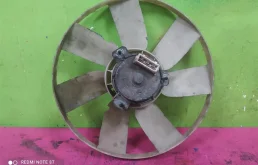 Вентилятор радиатора охлаждения ДВС для Volkswagen Golf 1997 года на фотографиях
