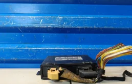 Блок управления парктроником для Volkswagen Touareg на фотографиях