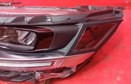 Фары для Kia Carnival на фотографиях