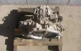 АКПП для Nissan Serena 1999 года на фотографиях