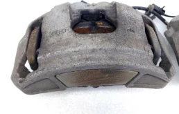 Скоба суппорта передняя для Audi A8 на фотографиях