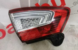 Левый фонарь в крышке багажника                  1744244 для Ford Mondeo 4 рестайлинг