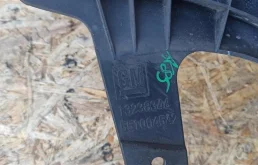 Усилитель бампера передний верхний для Opel Insignia на фотографиях