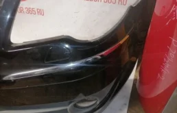 Бампер для Volkswagen Touran 2006 года на фотографиях