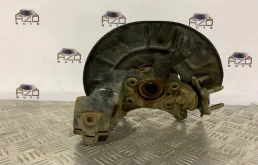 Кулак поворотный правый для Volkswagen Jetta на фотографиях