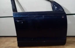 Дверь передняя правая для Audi Q7 2010 года на фотографиях