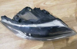 Фара правая для Audi Q7 на фотографиях