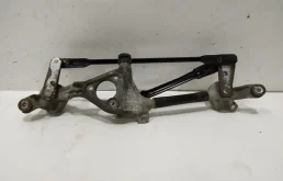 Трапеция стеклоочистителей для Hyundai Solaris 2018 года на фотографиях