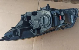 Фара правая для Opel Insignia 2008 года на фотографиях