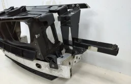 Панель радиатора (телевизор) для BMW X3 2010 года на фотографиях