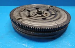 Маховик для Nissan X-Trail на фотографиях