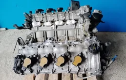 Двигатель без навесного для Mercedes-Benz CL class на фотографиях