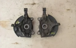 Кулак поворотный правый для Mazda CX 5 2019 года на фотографиях