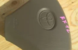 Подушка безопасности водителя для Lexus RX на фотографиях