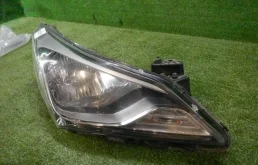 Фара ксенон левая для Hyundai Solaris на фотографиях