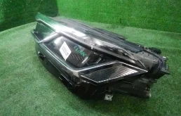 Фары для Volkswagen Touareg 2023 года на фотографиях