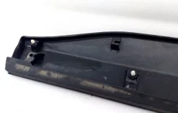 Молдинг двери передний правый для Toyota RAV4 на фотографиях