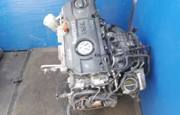 Двигатель для Skoda Rapid 2012 года на фотографиях